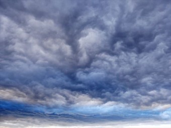 屋根に被害を及ぼす台風は秋に襲来することが多い