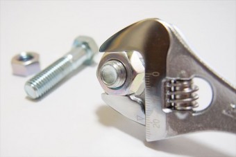 めっきは私たちの生活のあらゆるところで製品を発見することができます