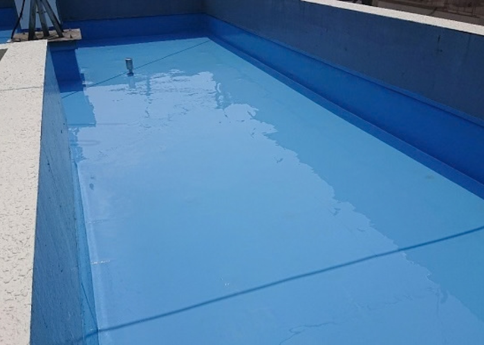 西宮市　ウレタン防水通気緩衝工法で中塗り完了