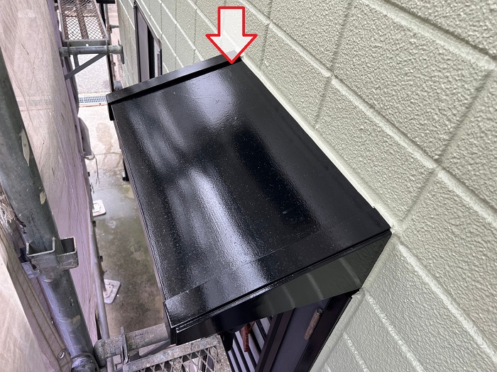 戸建ての外壁塗装で庇上塗り