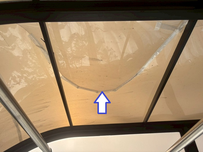 ひび割れした屋根材