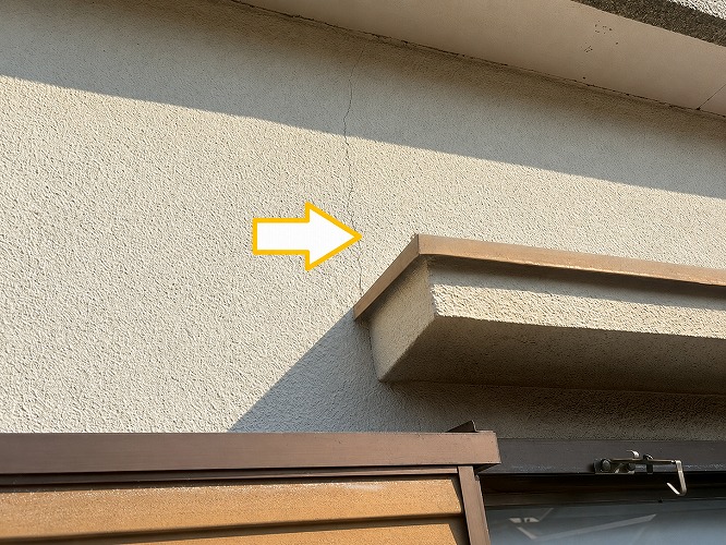 外壁に発生するひび割れ