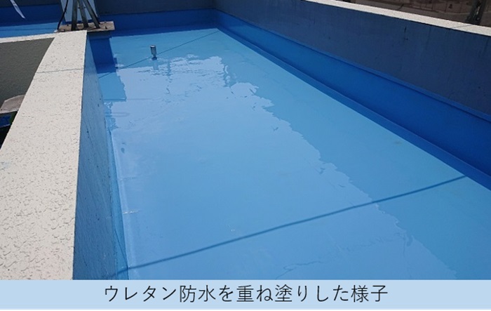 マンションの屋上防水工事でウレタン防水中塗り完了