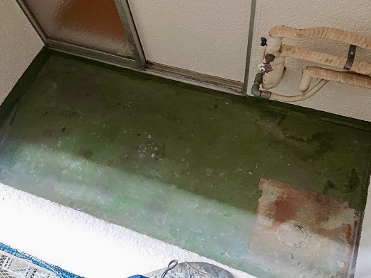 東灘区　マンションベランダの防水工事前
