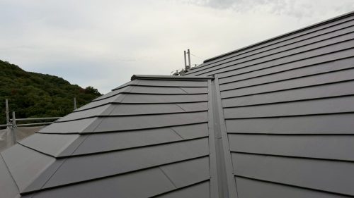 カバー工法後の屋根