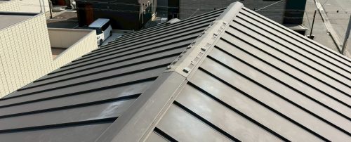 補修した棟板金