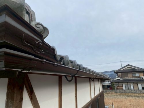 軒樋を交換後の様子