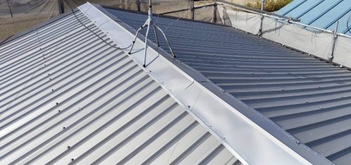 カバー工法後の屋根