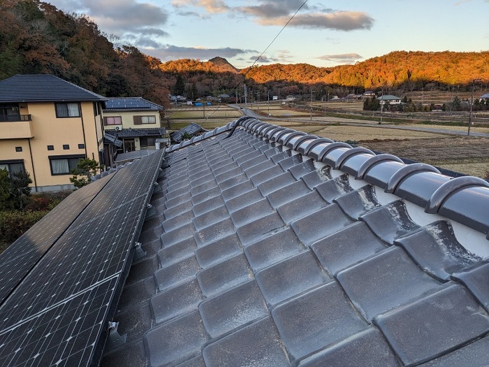 三田市で棟瓦の積み替え修理を行った後の様子