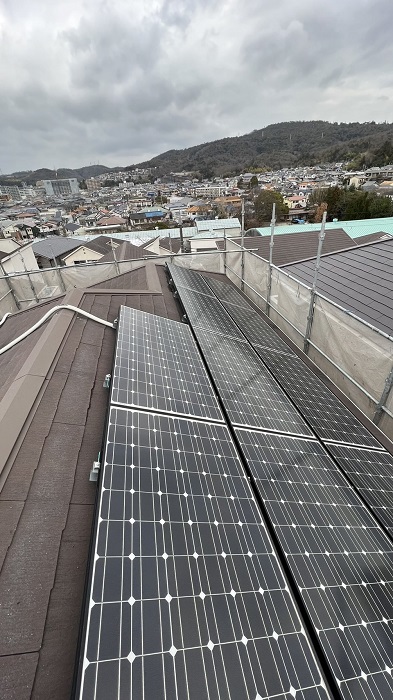 屋根修繕工事を行う前のスレート屋根