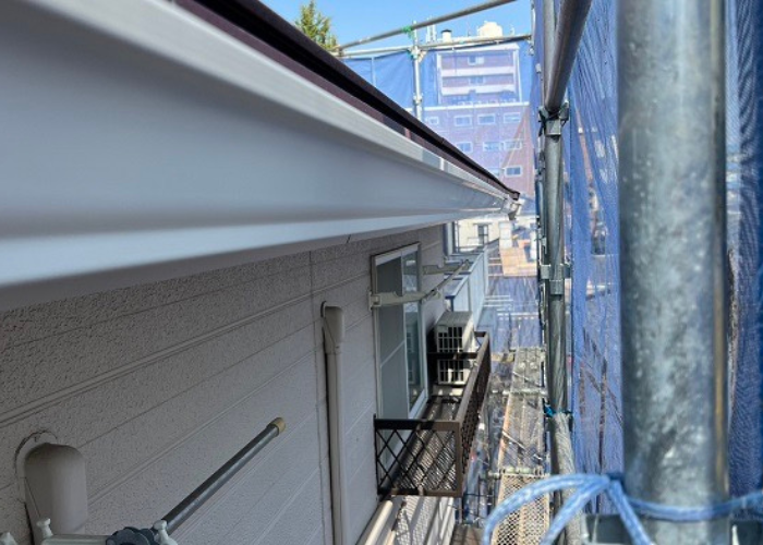神戸市中央区で雨樋の取り替えを行った後の様子