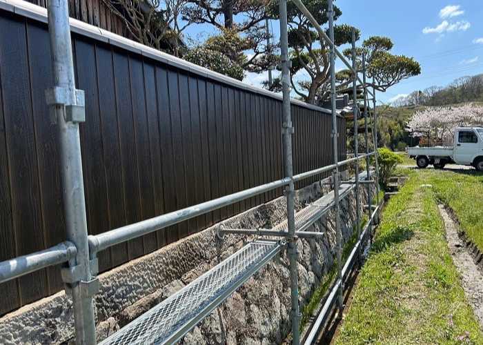 三木市での焼杉貼り替え完了