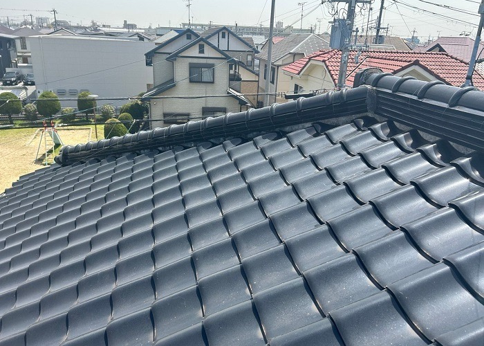 加西市　瓦屋根の漆喰修理を行う前の様子