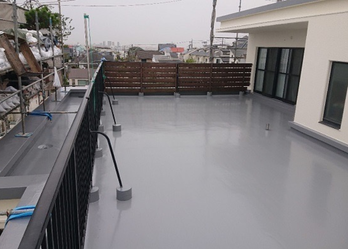 西宮市　バルコニー防水工事が完了した様子
