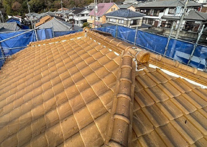 市川町の皆様へご紹介する棟瓦積み替えの施工前