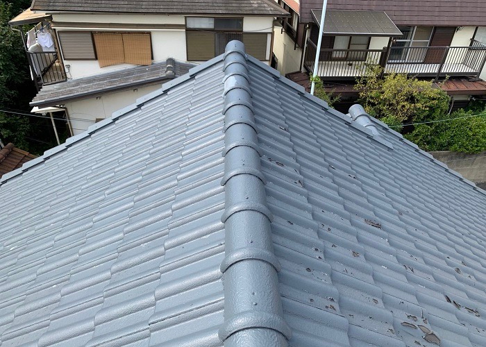 尼崎市　モニエル瓦からＳＧＬ鋼板屋根材へ葺き替える前の様子