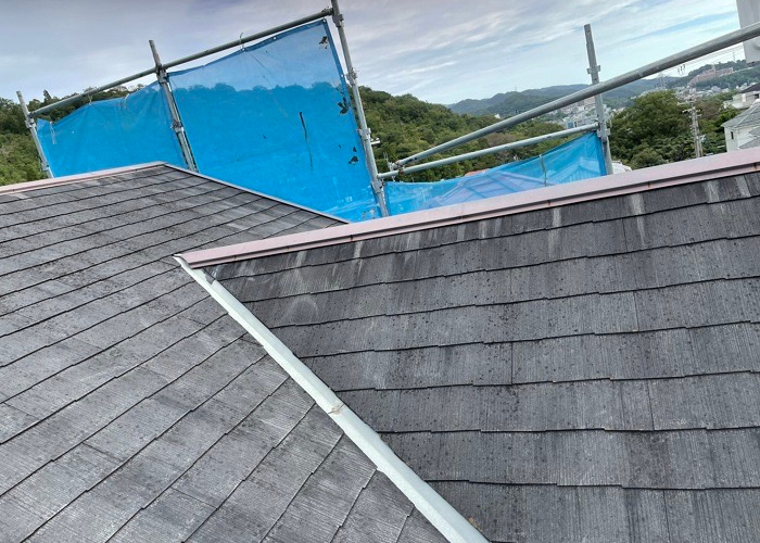 神戸市灘区　スレート屋根台風対策を行う前の様子