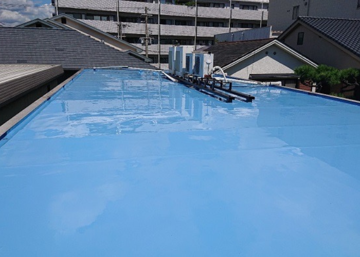 尼崎市　ウレタン防水中塗り完了