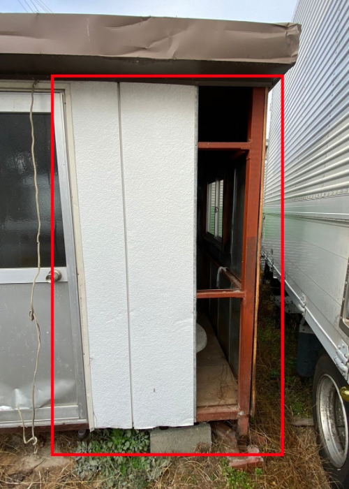 三木市　物置の外壁修理で既存のサイディングを撤去