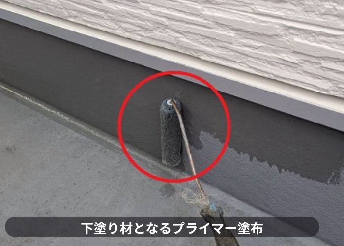 宝塚市でベランダ防水工事としてＦＲＰ防水のメンテナンスを行った現場でプライマー塗布