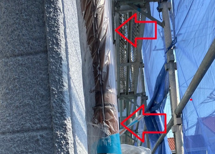 神戸市灘区　経年劣化で水漏れしている竪樋