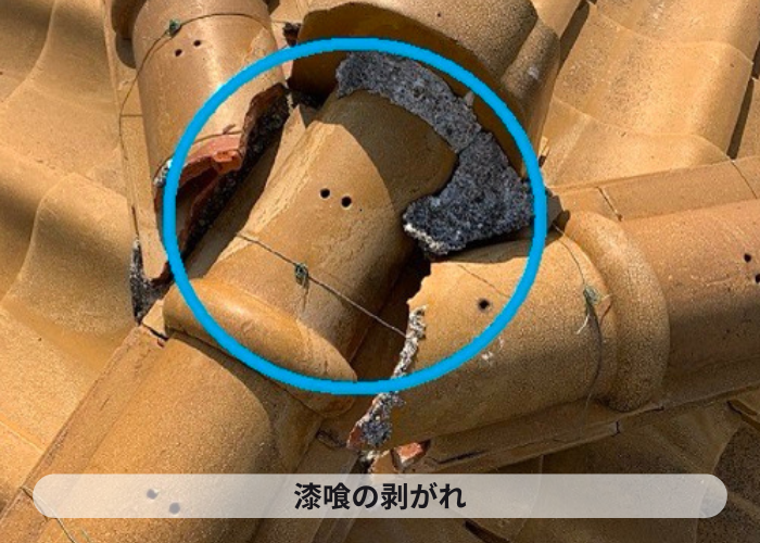 市川町　漆喰が剥がれている様子