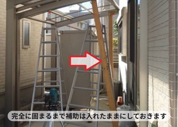 猪名川町　テラス屋根の補助柱