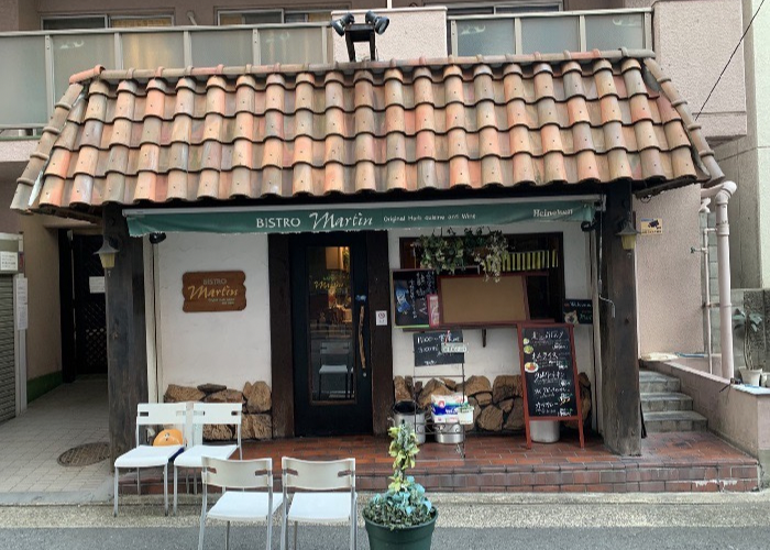 神戸市中央区にある屋根交換を行った飲食店