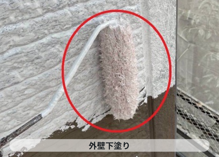 三木市で大和ハウス戸建ての外壁塗り替えで日本ペイントのラジカル制御を使用する現場で下塗り