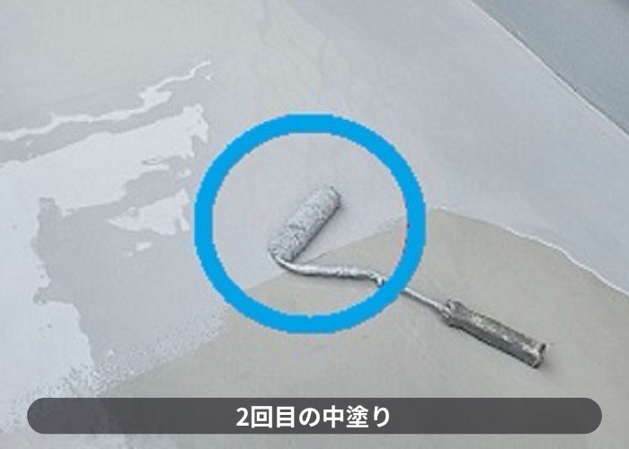 市川町にお住まいの方へ目地ありコンクリート防水への防水工事を行った現場で2回目の中塗り