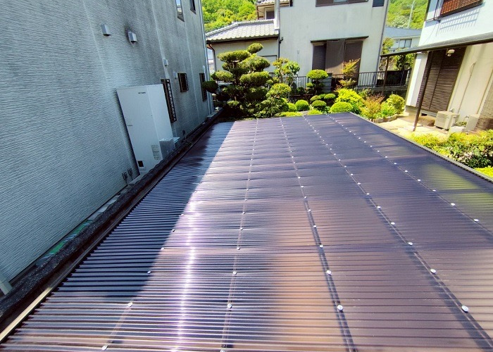 加西市でカーポート屋根の波板貼り替えでポリカ波板を使用した後の様子