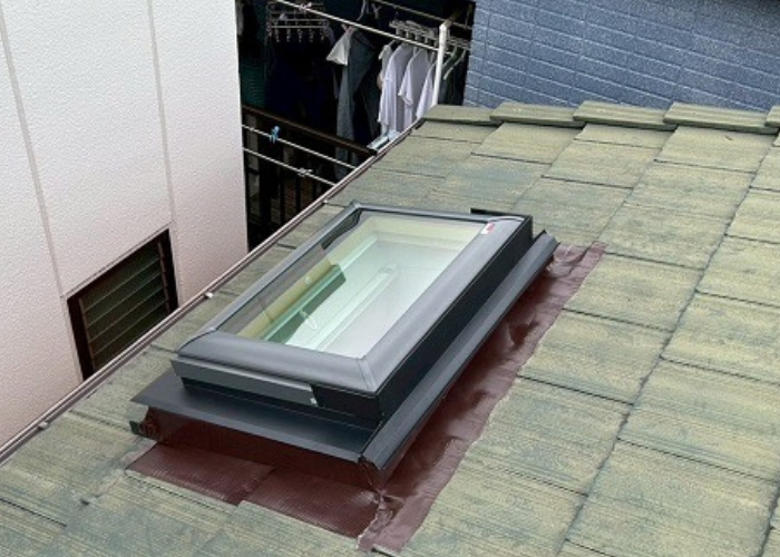 神戸市東灘区で天窓交換としてベルックス製の手動開閉天窓へ交換した後の様子
