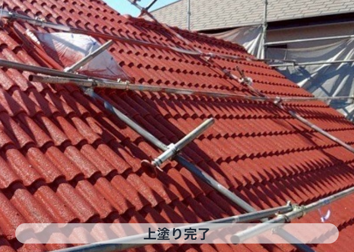 猪名川町　セメント瓦屋根の上塗り完了