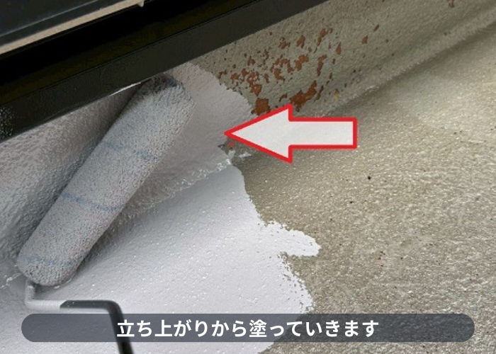 加西市　加西市でベランダＦＲＰ防水のメンテナンスとしてトップコート塗り替えでトップコート塗布