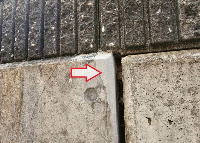 川西市　樹脂モルタル使用