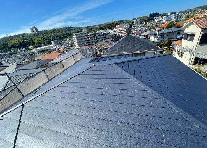 猪名川町　カバー工法大屋根の仕上がり