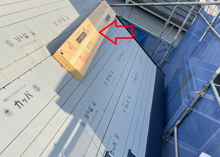 三木市での屋根葺き替え工事で使用した軽量屋根材「IG工業スーパーガルテクト」